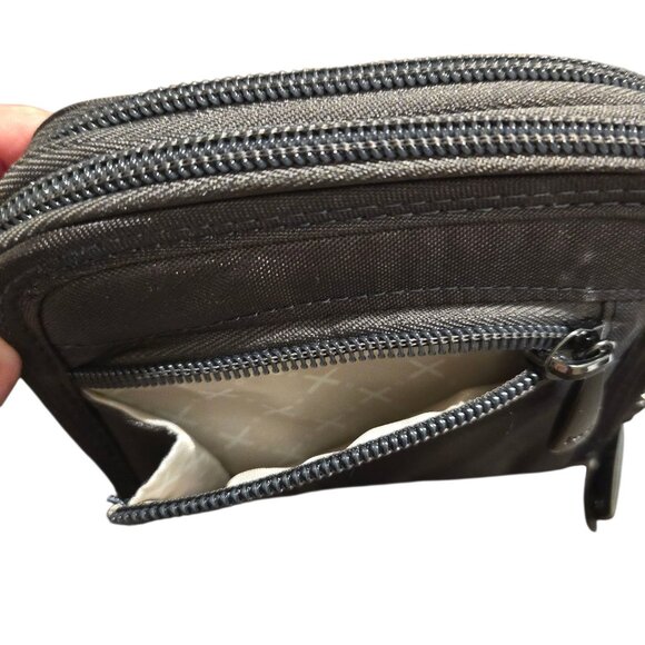 Lug Splits RFID Wallet Outside Zip Pocket 2 Zip Around Sections CC Bill Sections - Picture 4 of 9